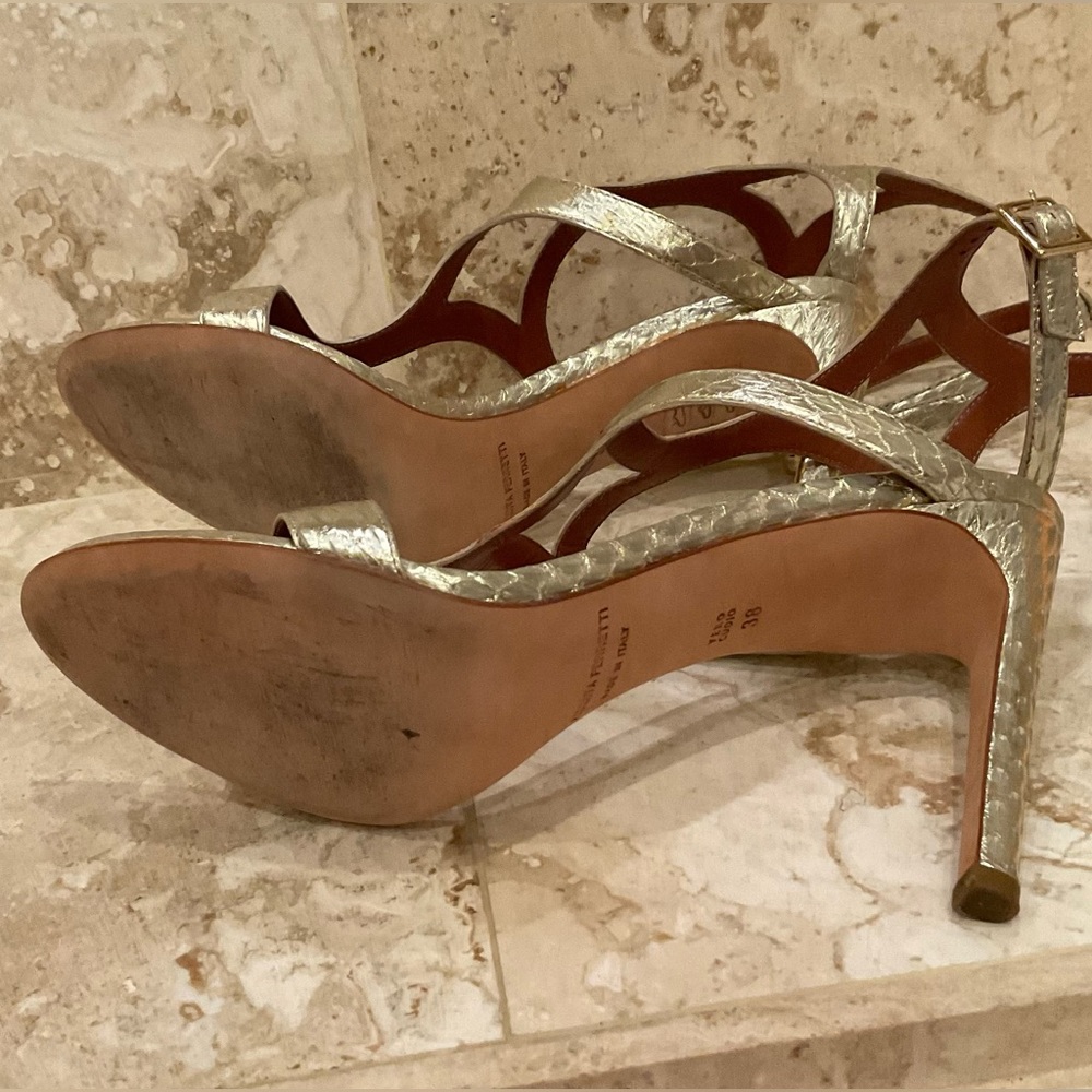 ALBERTA FERRETTI GOLD GLADIATOR SANDALS SIZE 38       HEEL  4” - Picture 4 of 6